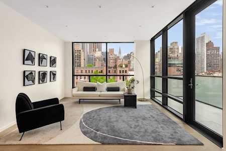 128 E 28th St #PH New York, NY 10016