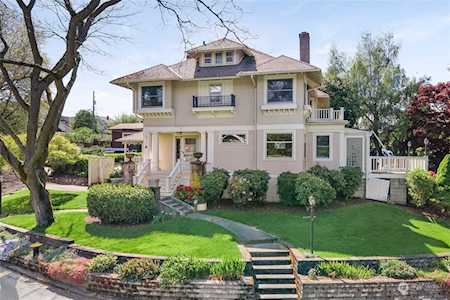 6 Rosemount Way Tacoma, WA 98406