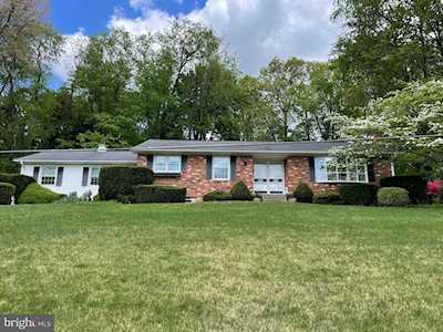 6913 N Clifton Rd Frederick, MD 21702