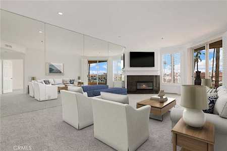 16291 Countess Dr #220 Huntington Beach, CA 92649