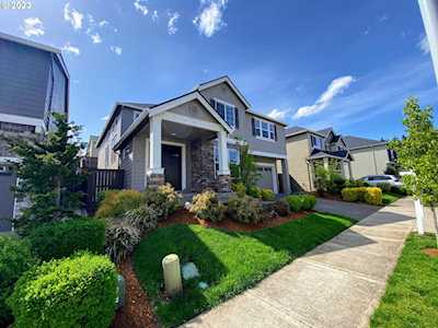 3081 NW Parkhurst TER Portland, OR 97229