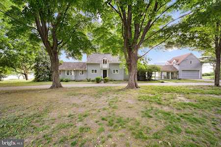 752 Skywater Rd Gibson Island, MD 21056