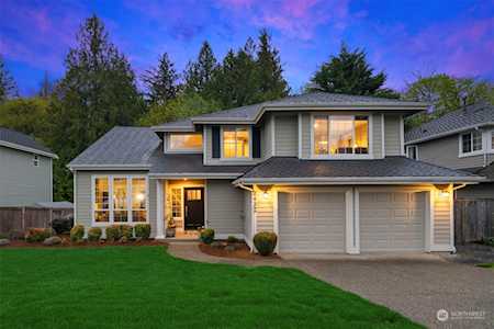 2432 239th Place NE Sammamish, WA 98074