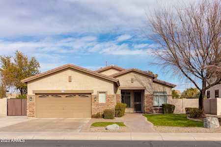 952 E Taurus Place Chandler, AZ 85249