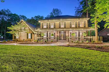 204 Hidden Lake Rd Hendersonville, TN 37075