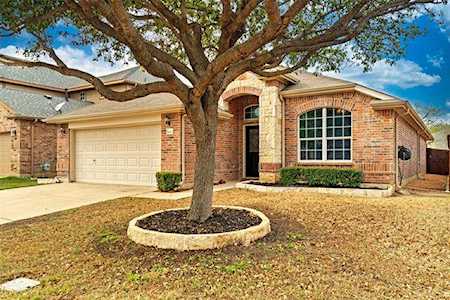 15725 Ringdove Court Fort Worth, TX 76262