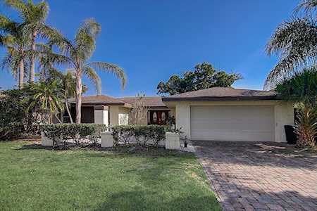 9212 Grand Blanc Dr Seminole, FL 33777