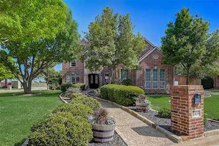 5416 White Willow Drive Fort Worth, TX 76244