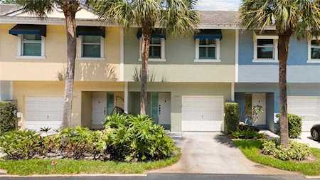 1745 NE 4th Ave #F3 Fort Lauderdale, FL 33305