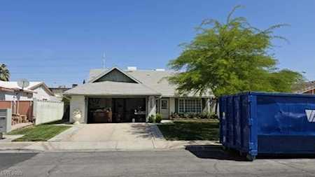 7388 Walnut Creek Dr Las Vegas, NV 89147