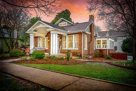 225 N Maney Ave Murfreesboro, TN 37130