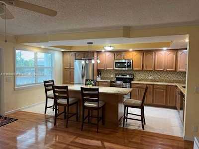 2062 N Lyndhurst N #2062 Deerfield Beach, FL 33442