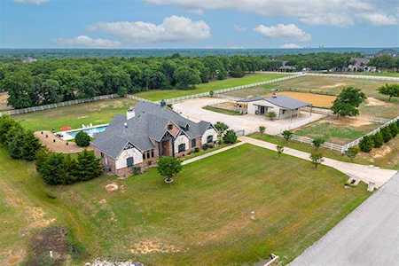 7621 Bruce Road Aubrey, TX 76227