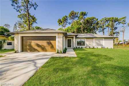 8072 Albatross Rd Fort Myers, FL 33967