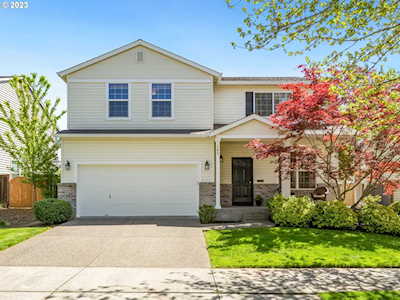 162 NE Woodsong ST Hillsboro, OR 97124
