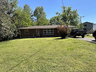 2406 Barclay Dr Nashville, TN 37206