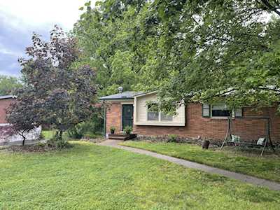 2425 Fairbrook Dr Nashville, TN 37214