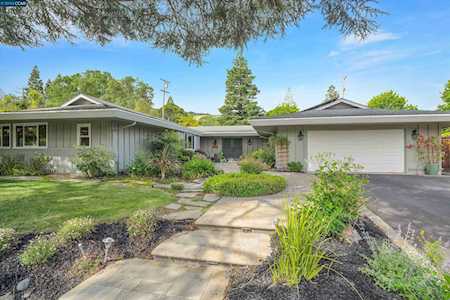917 Ocho Rios Dr Danville, CA 94526