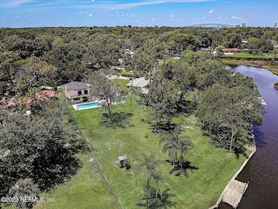 6273 Brooks CIR N Jacksonville, FL 32211