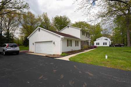 11811 Julie Drive Baltimore, OH 43105