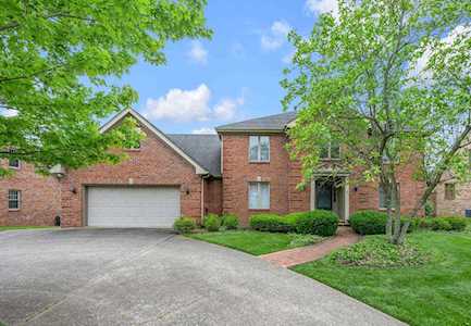 2004 Shadybrook Ln Lexington, KY 40502