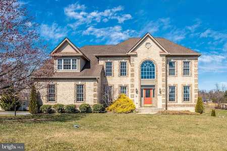 2612 Garstlynn Ct New Windsor, MD 21776