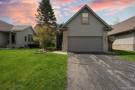 135 Creekwood Circle Linden, MI 48451