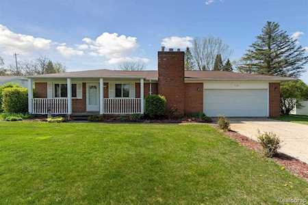 3518 Brenthill Dr Grand Blanc Twp, MI 48439