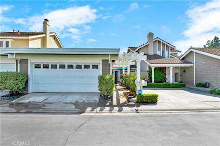 10 Woodpine Dr Irvine, CA 92604
