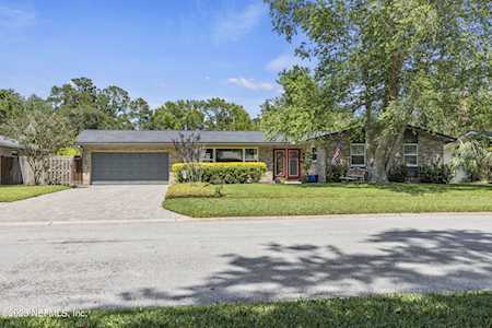2741 Annette CIR Jacksonville, FL 32216