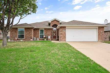 4611 Fox Meadows Lane Mansfield, TX 76063