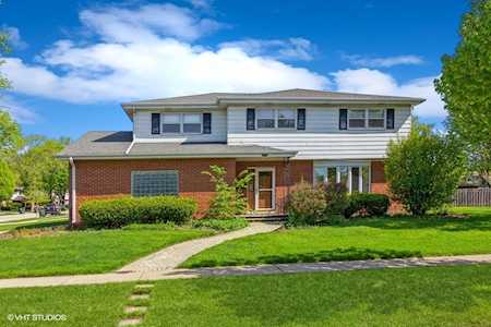 1114 W Grove St Arlington Heights, IL 60005