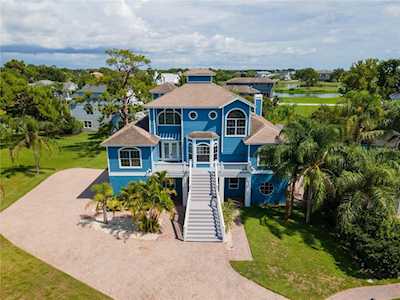 2104 Ketch Ct Tarpon Springs, FL 34689