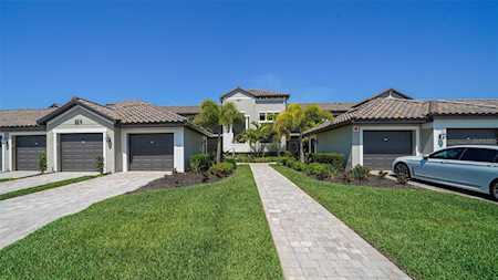 5674 Palmer CIRCLE #202 Lakewood Ranch, FL 34211