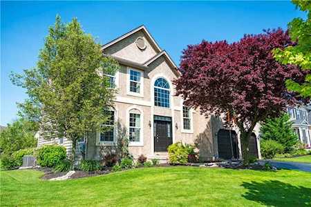 1076 Kingston Ln Breinigsville, PA 18031