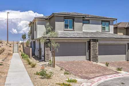 11734 Hamilton Lake Ave Las Vegas, NV 89138