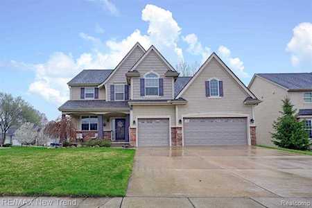 1340 Yosemite Valley Dr Milford Twp, MI 48381