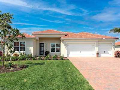 18725 Lake Hammock Dr Naples, FL 34114