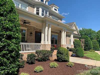 127 Yacht Rd Mooresville, NC 28117