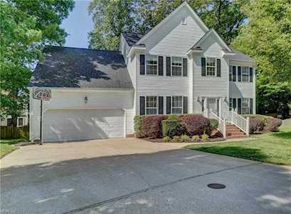 6208 Oaken Gate Dr Suffolk, VA 23435