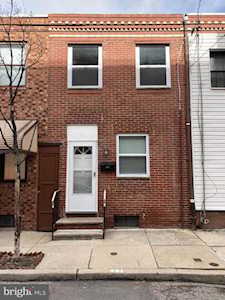 621 Earp St Philadelphia, PA 19147