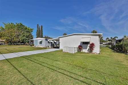 980 7th St NW #97 Largo, FL 33770