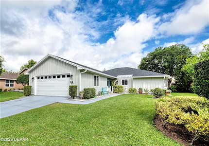 44 Treetop Circle Ormond Beach, FL 32174
