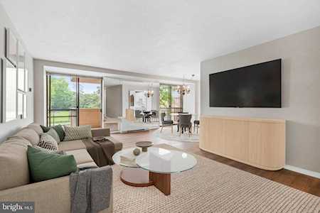 2401UNIT Pennsylvania Ave #206 Wilmington, DE 19806