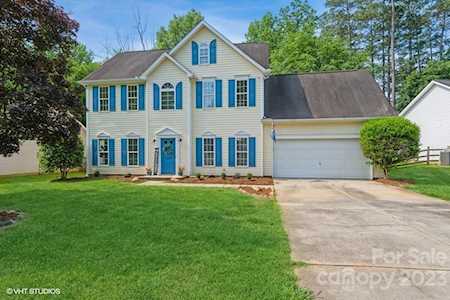 12805 English Walnut Ln Charlotte, NC 28215