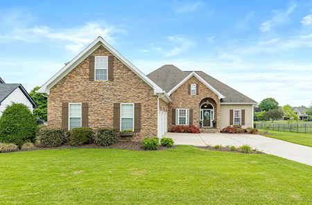 7348 Claudes Creek Dr Ooltewah, TN 37363