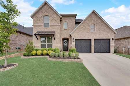 1809 Briscoe Drive Lantana, TX 76226
