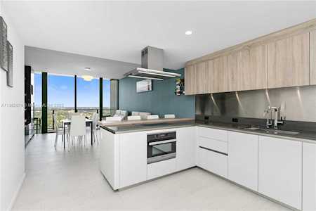 1000 Brickell Plz #4904 Miami, FL 33131