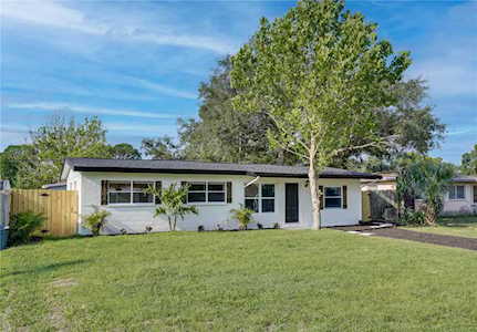 5924 67th Ave N Pinellas Park, FL 33781