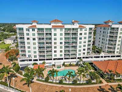 1325 Snell Isle Blvd NE #608 St. Petersburg, FL 33704